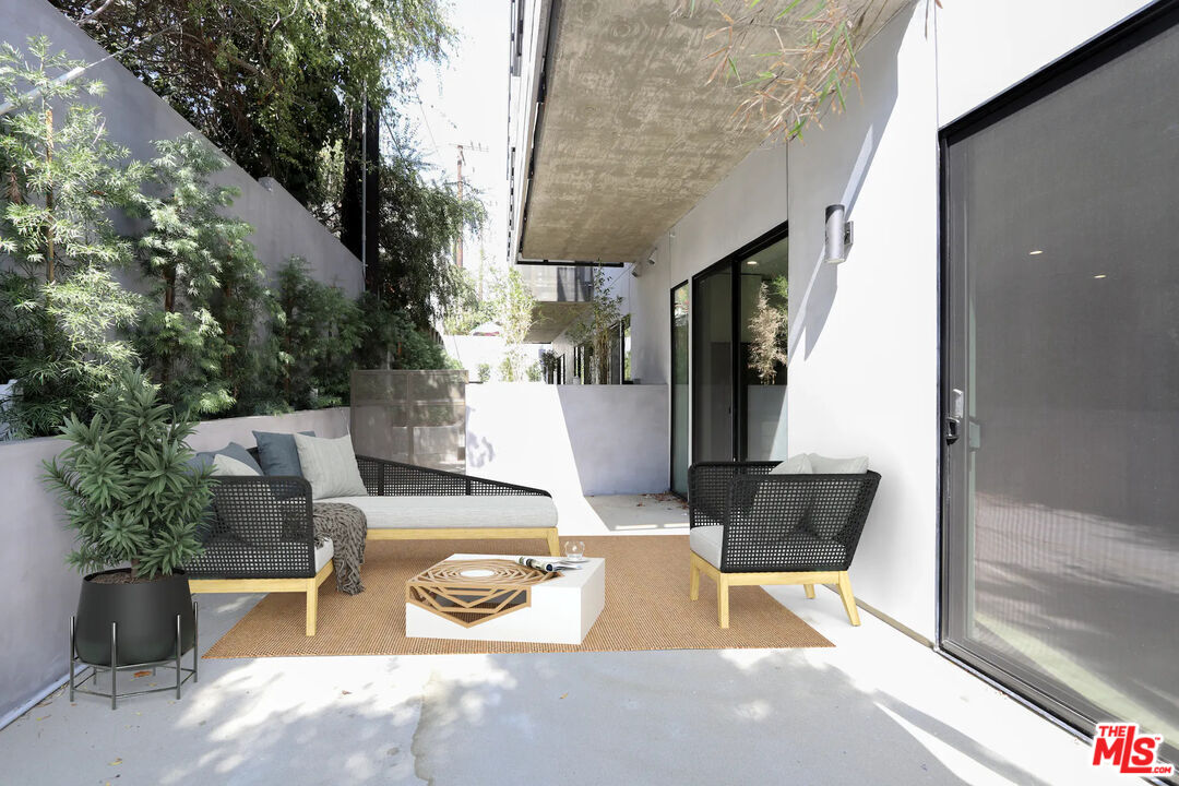 829 Larrabee St Unit: 103