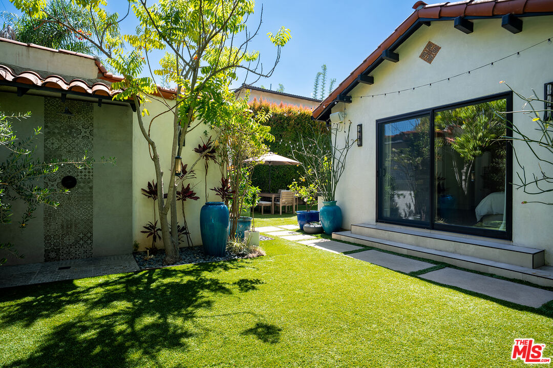 6241 Drexel Ave