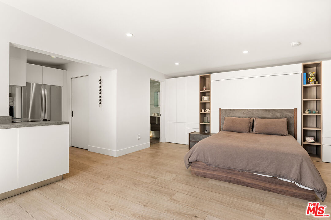 6241 Drexel Ave