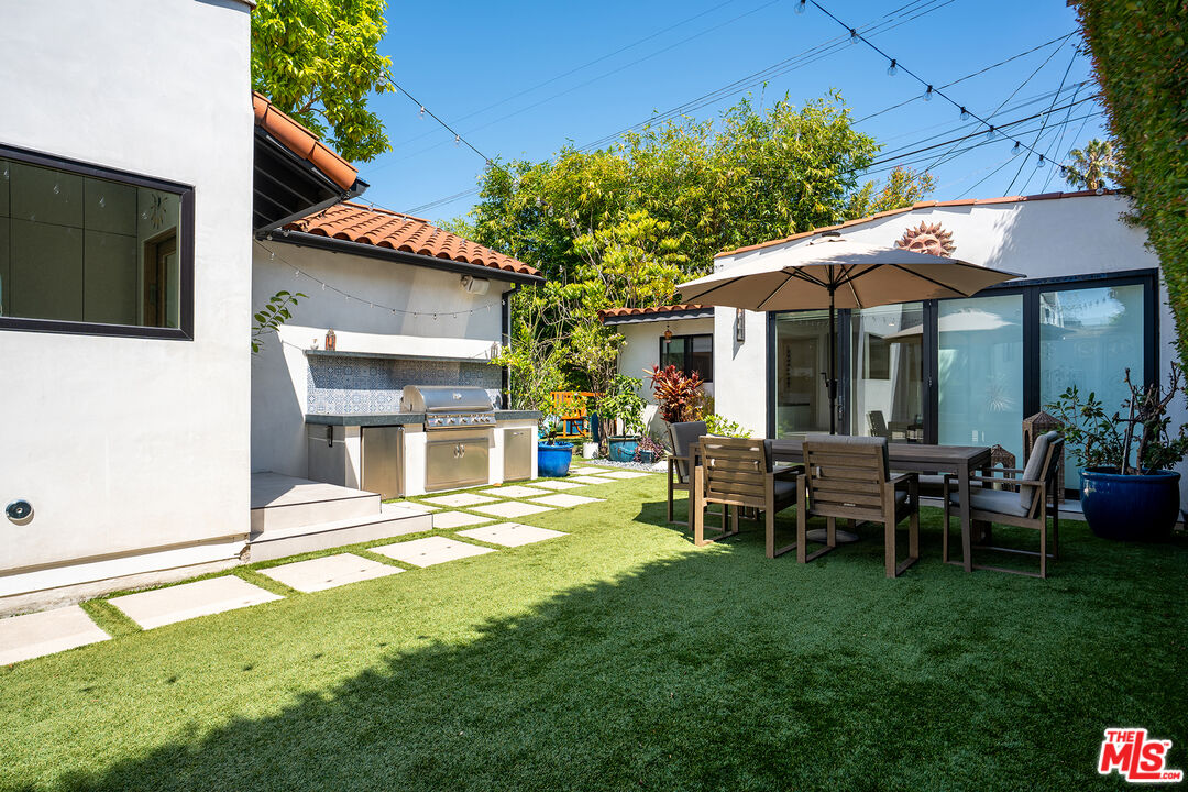 6241 Drexel Ave