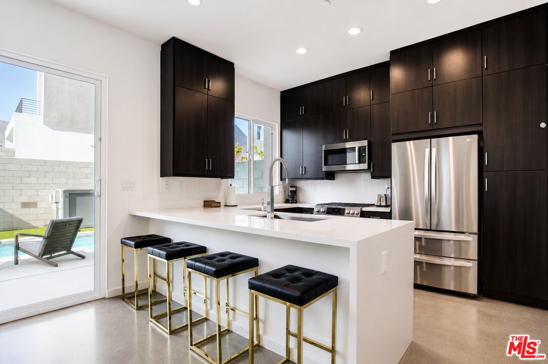 2693 Paragon Loop