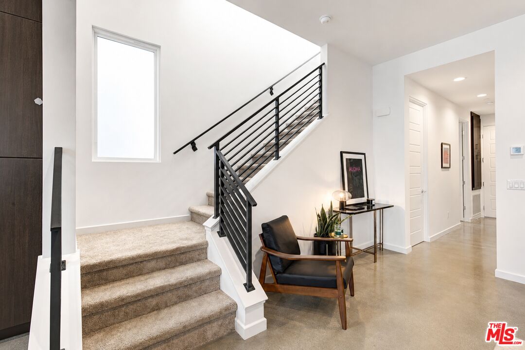 2693 Paragon Loop
