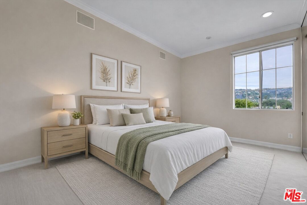 128 N Swall Dr Unit: PH6