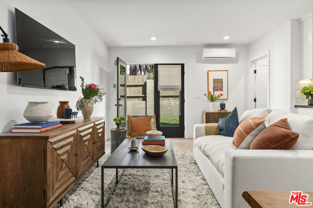 1310 N Avenue 56 Unit: 1/2