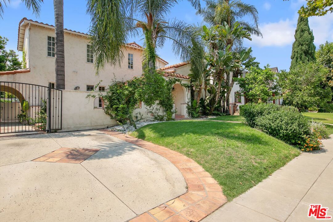 333 S MCCARTY DR