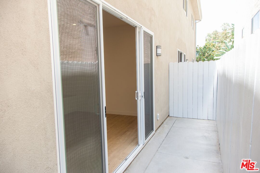 508 N Kings Rd Unit: 4