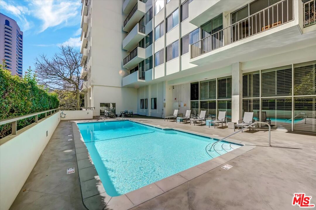 10433 WILSHIRE BLVD Unit: 1202