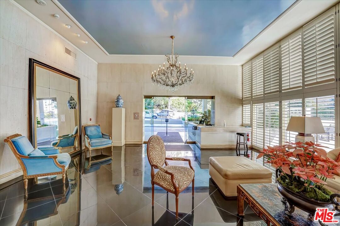10433 WILSHIRE BLVD Unit: 1202