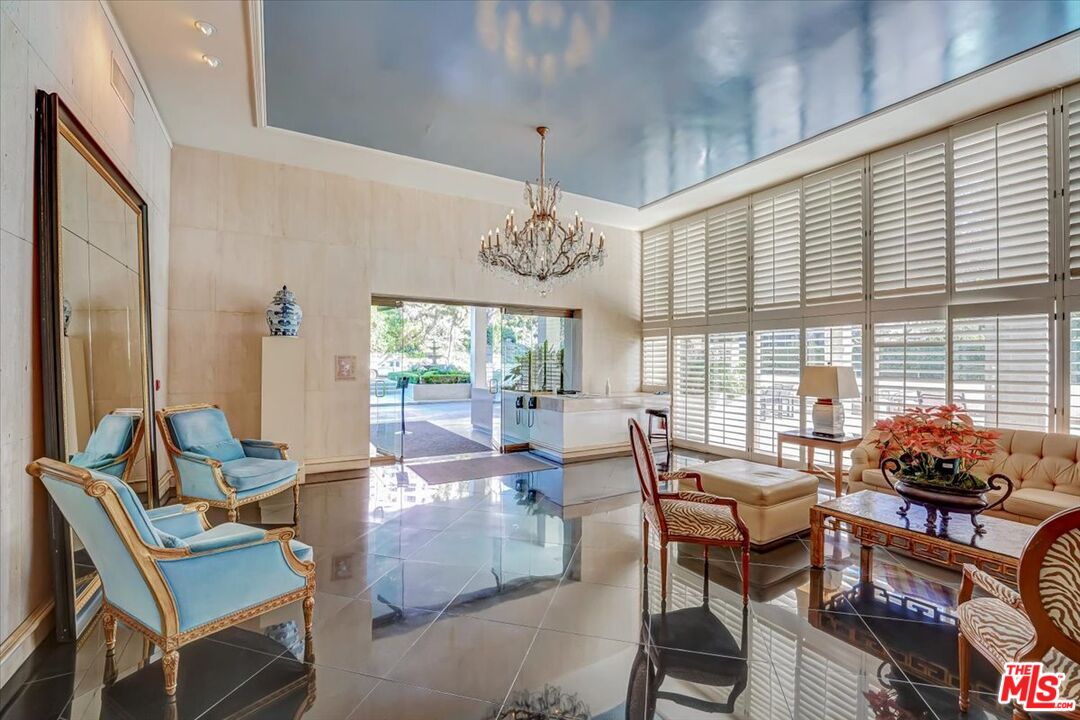 10433 WILSHIRE BLVD Unit: 1202