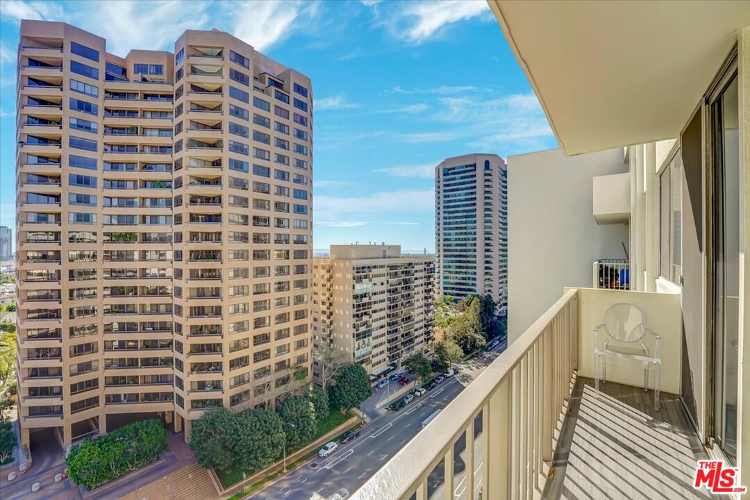 10433 WILSHIRE BLVD Unit: 1202