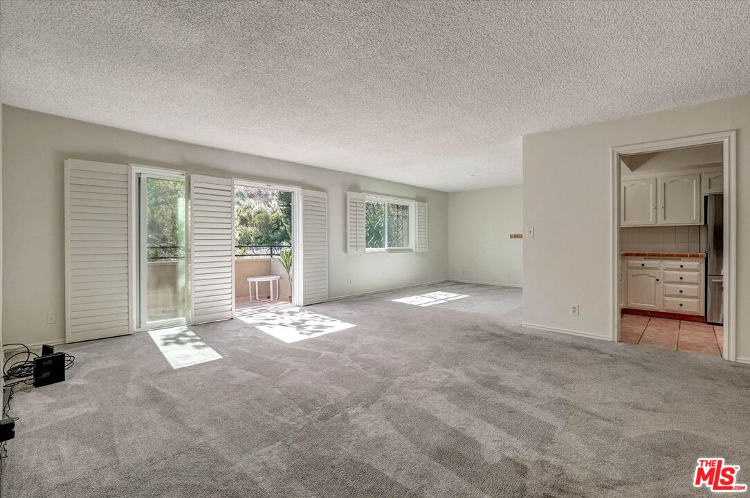 6760 Hillpark Dr Unit: 408
