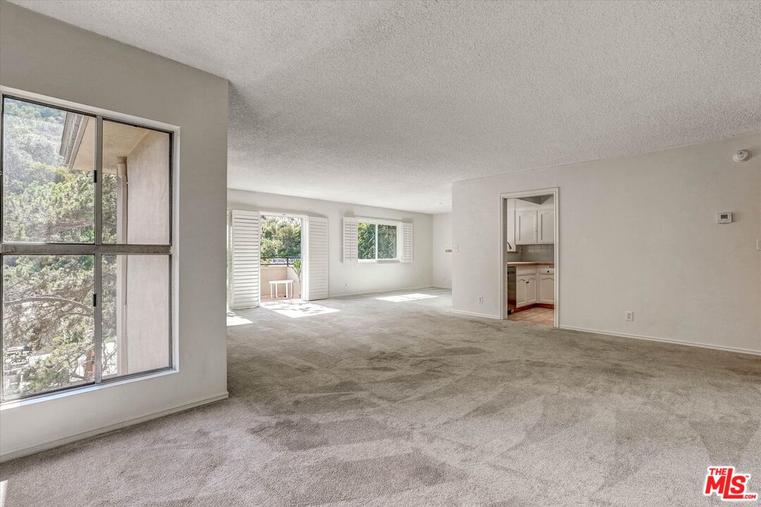 6760 Hillpark Dr Unit: 408