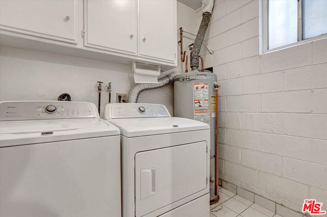 1828 Barry Ave Unit: 4