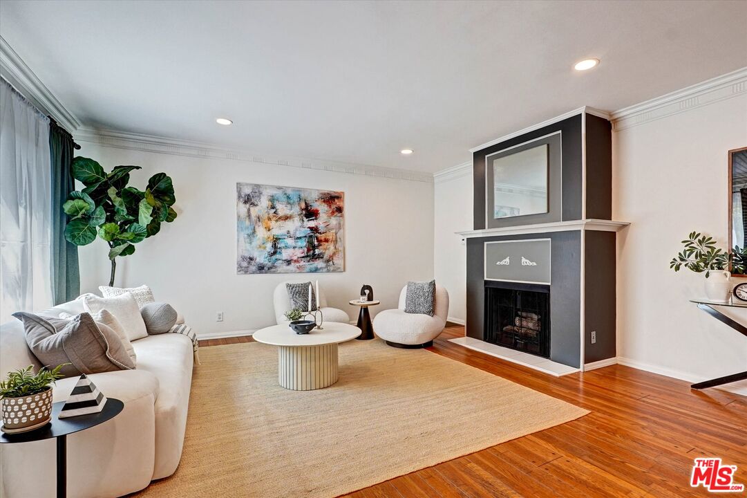 1346 N Crescent Heights Blvd Unit: 1