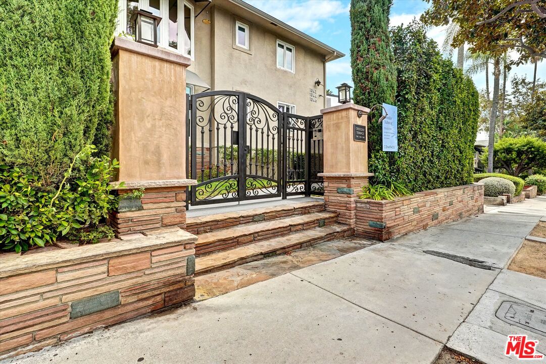 1346 N Crescent Heights Blvd Unit: 1