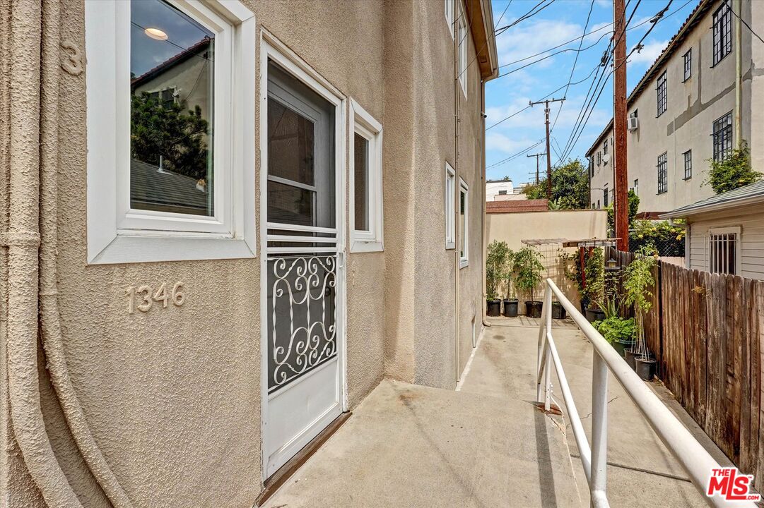 1346 N Crescent Heights Blvd Unit: 1