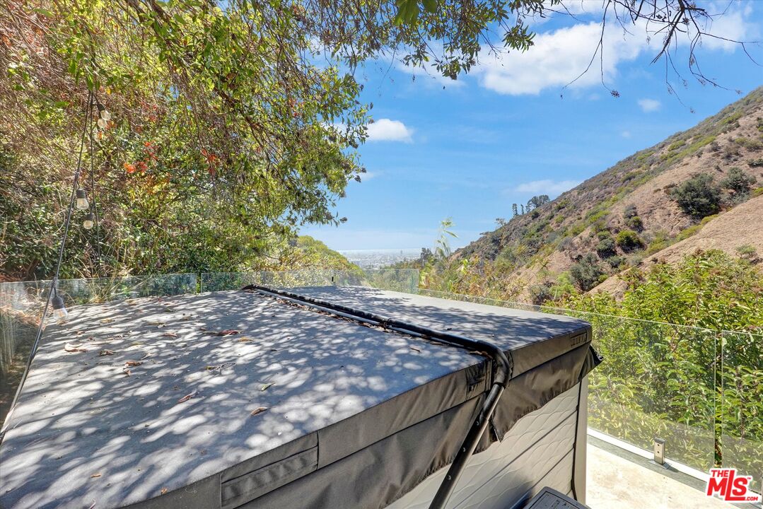 2200 Outpost Dr