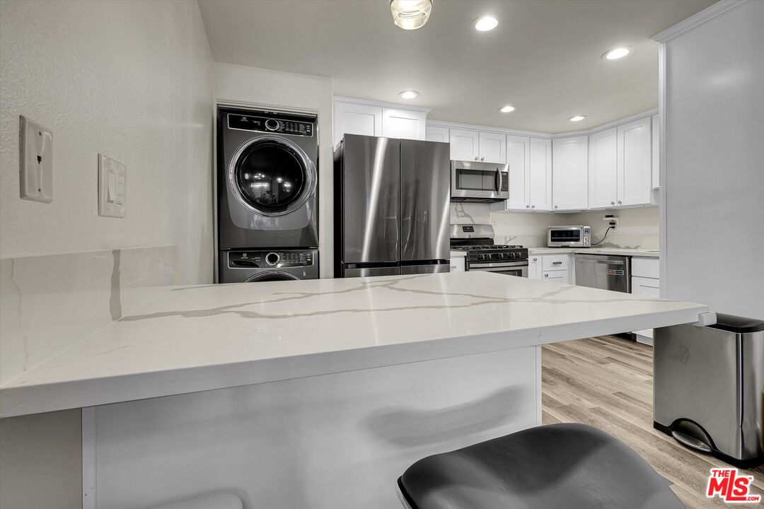 810 S Lucerne Blvd Unit: 203
