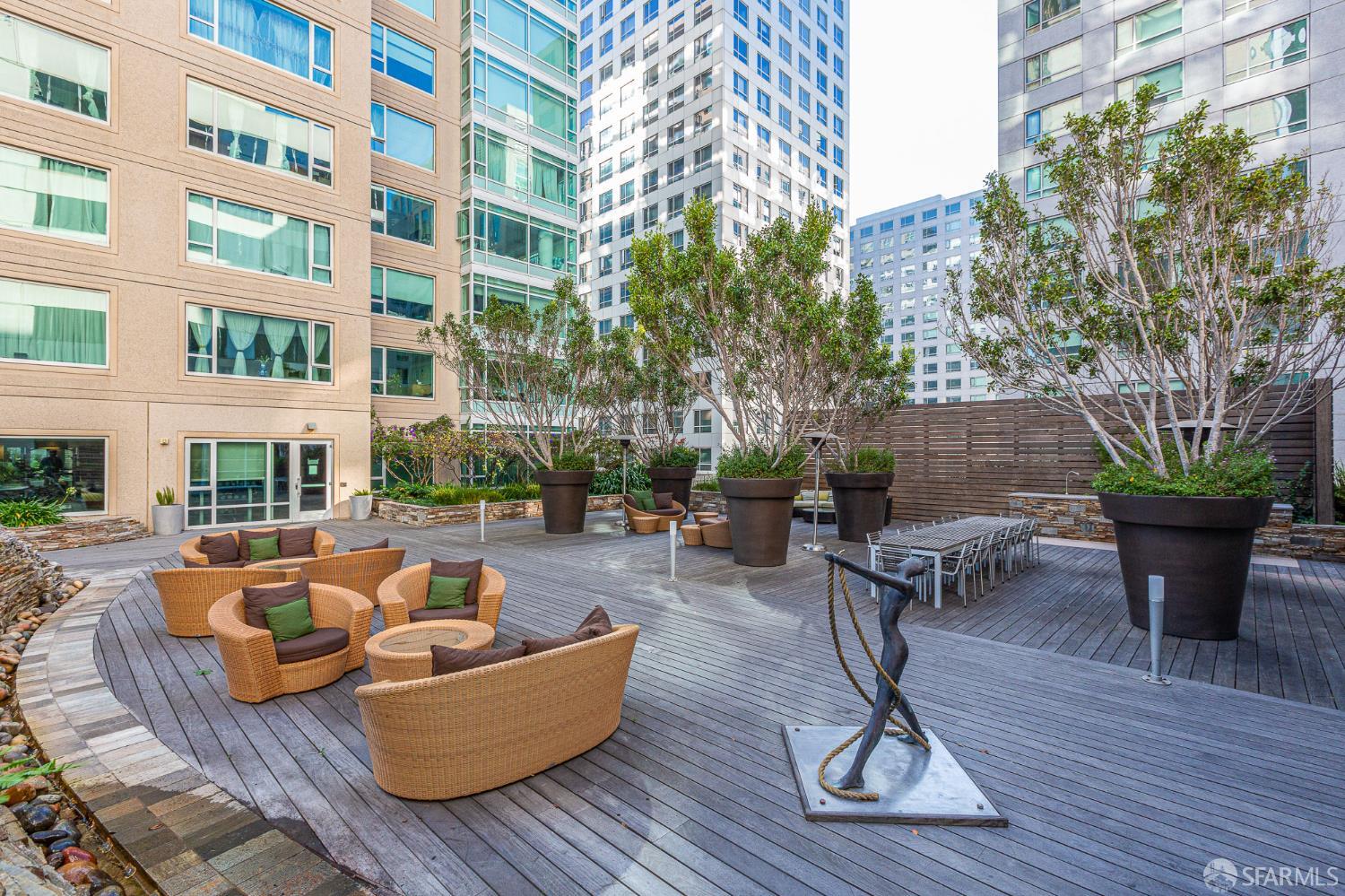 1160 Mission Street # 2211