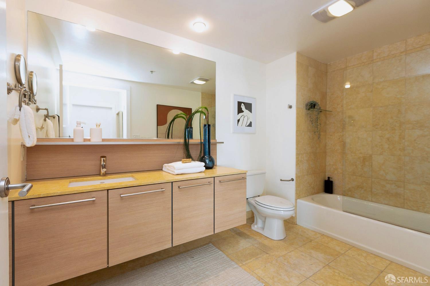 1160 Mission Street # 2211