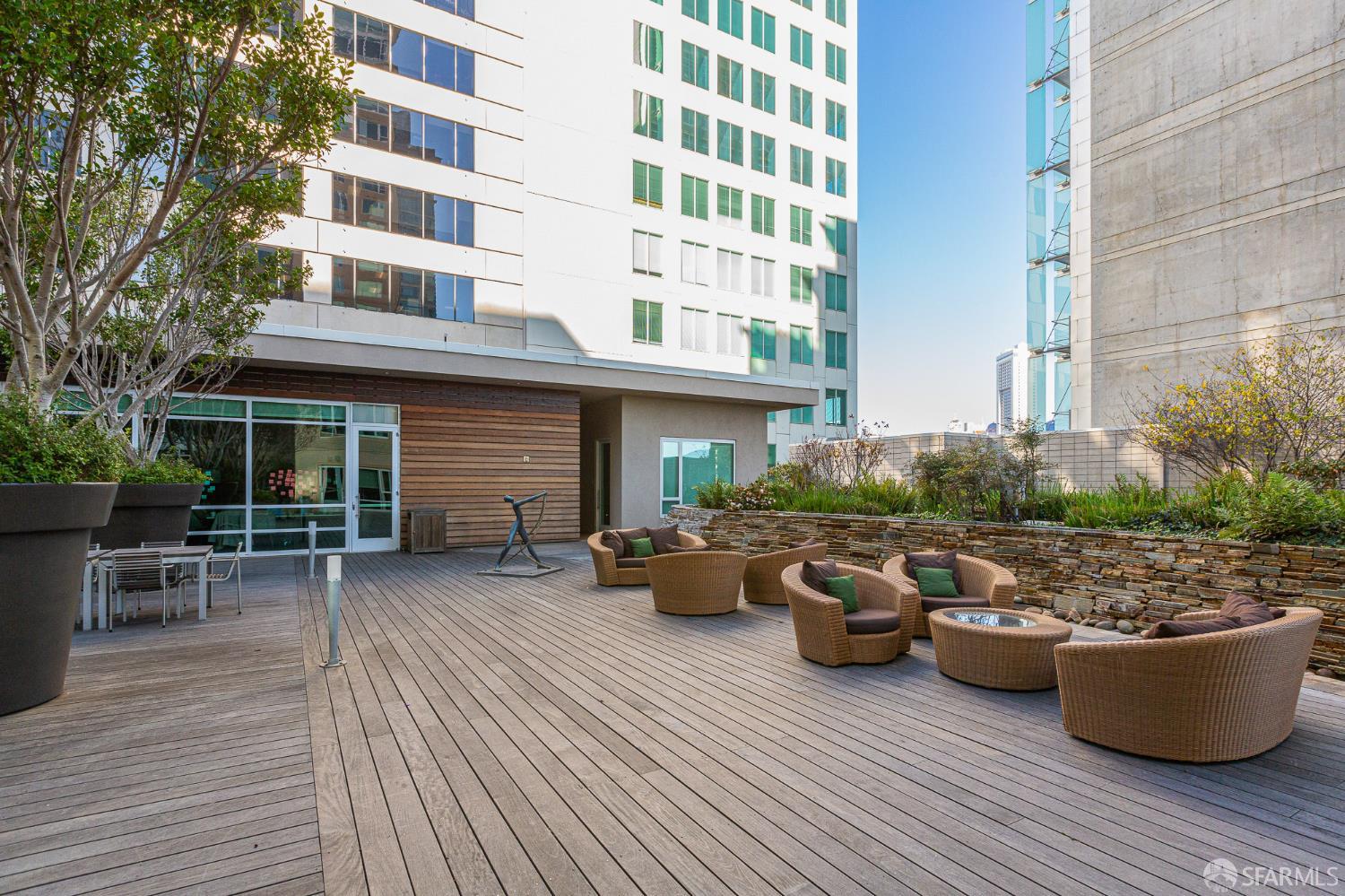1160 Mission Street # 2211