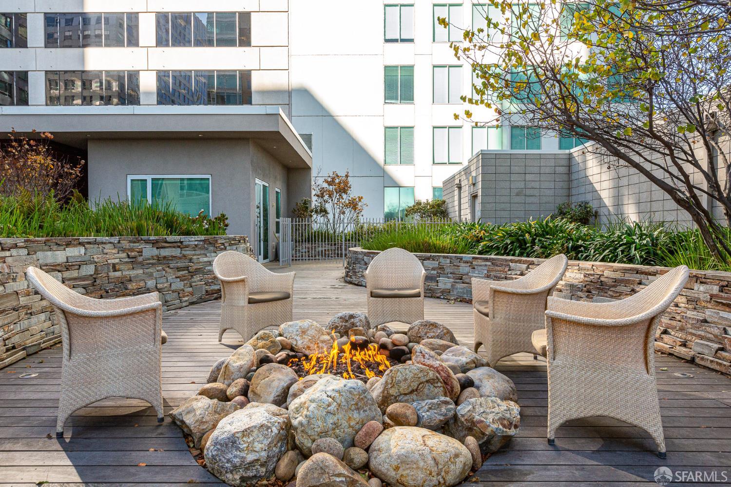 1160 Mission Street # 2211