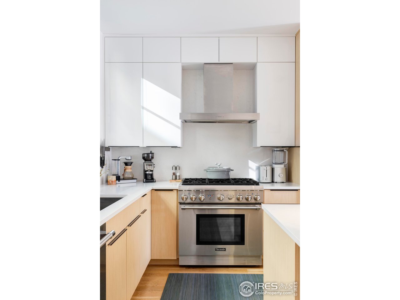 2128 Pearl St Unit: B