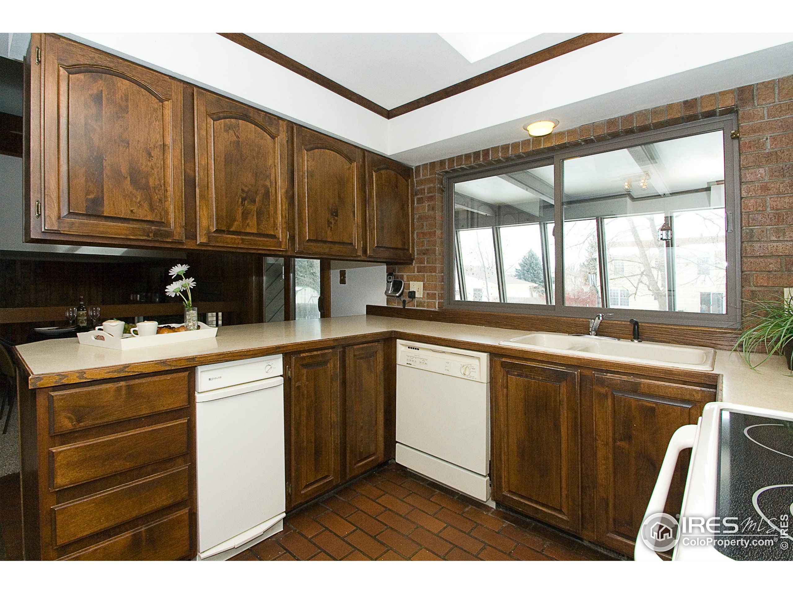 2128 Pearl St Unit: B