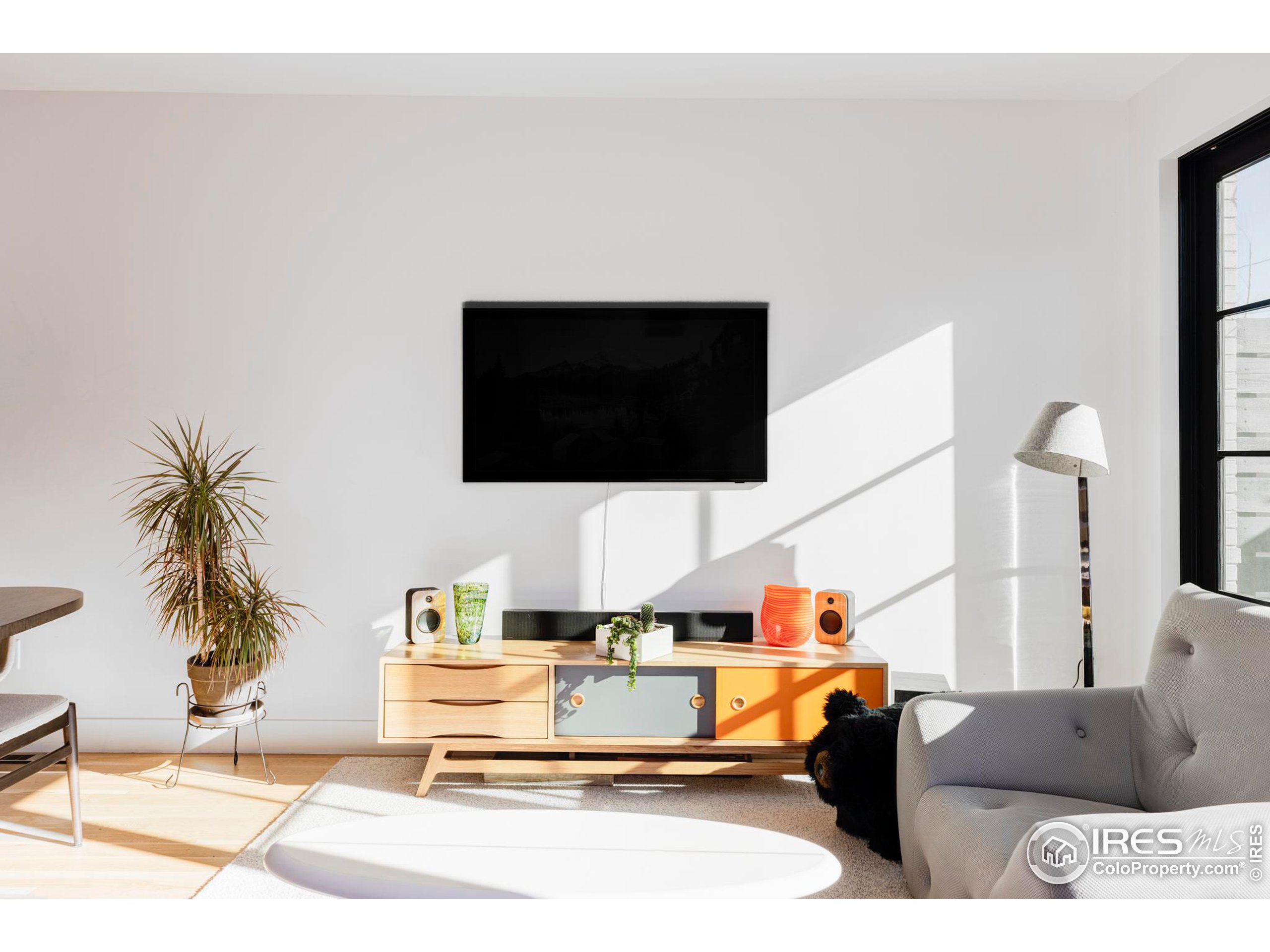 2128 Pearl St Unit: B