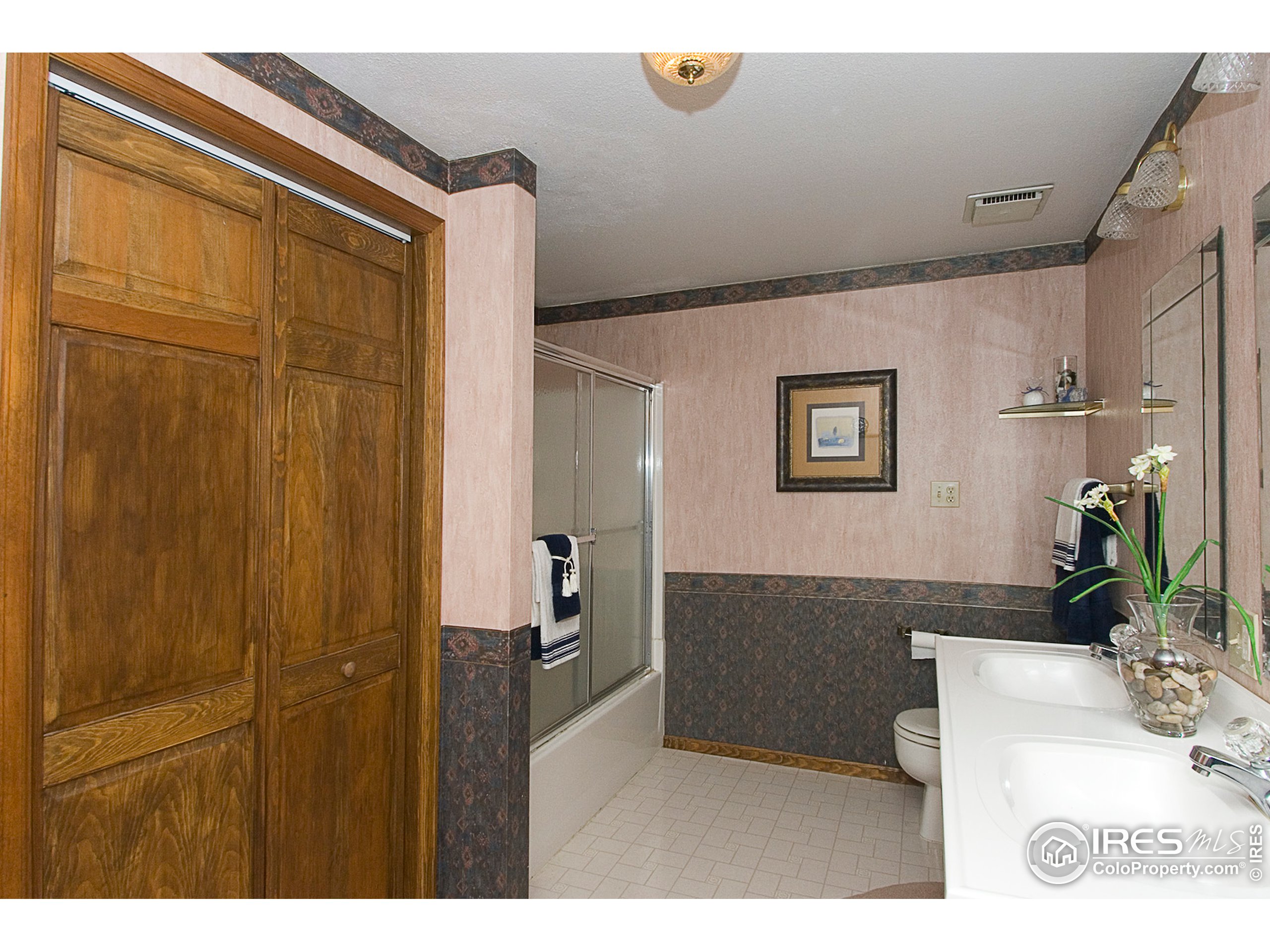 2128 Pearl St Unit: B