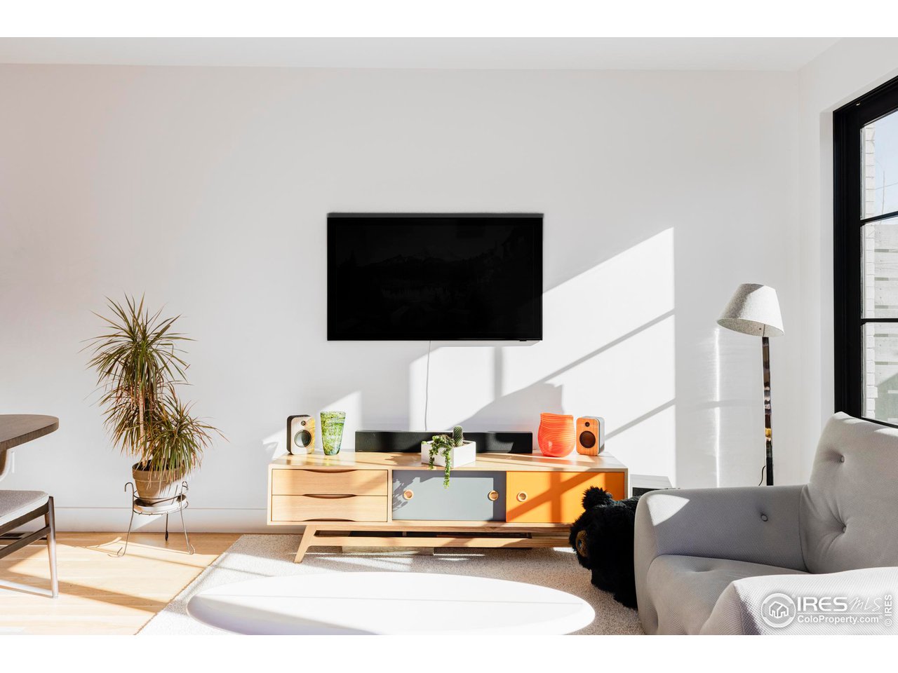 2128 Pearl St Unit: B