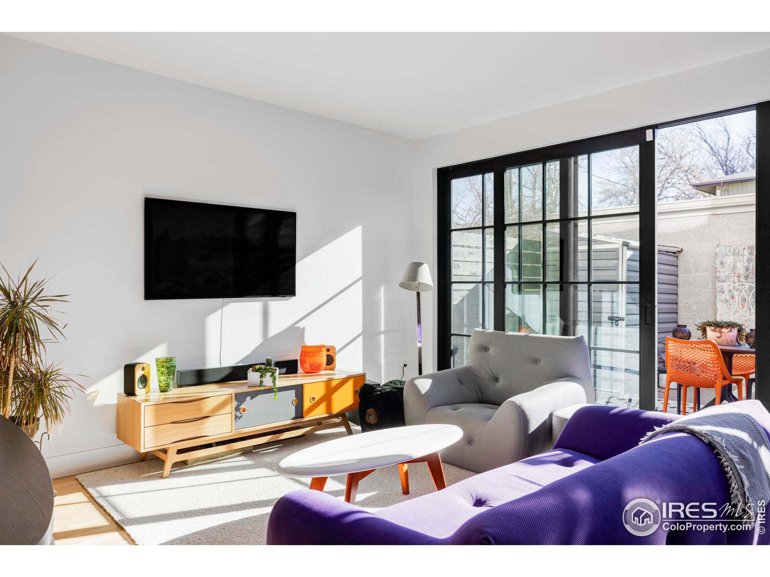 2128 Pearl St Unit: B