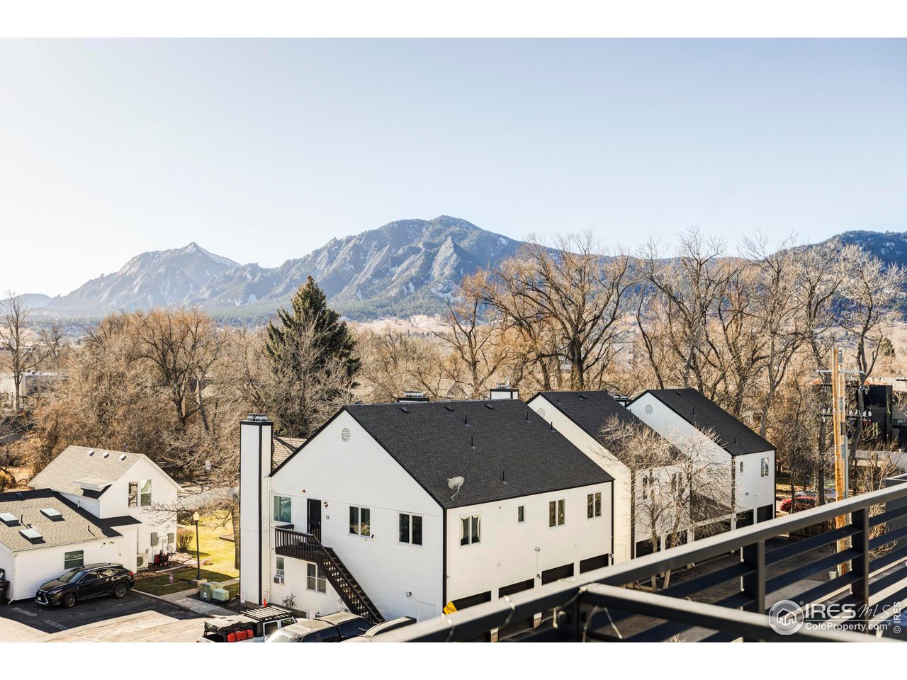 2128 Pearl St Unit: B