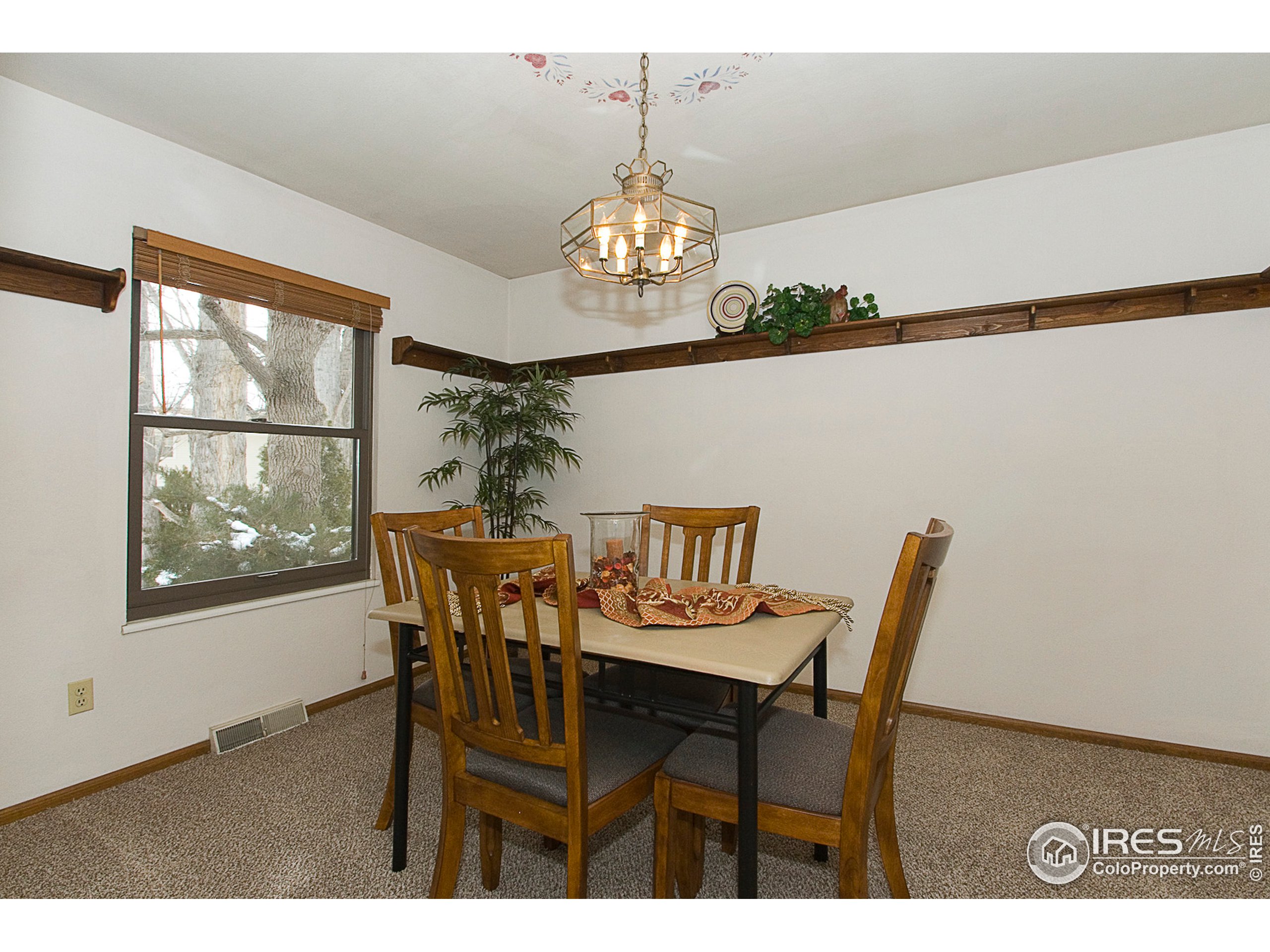 2128 Pearl St Unit: B