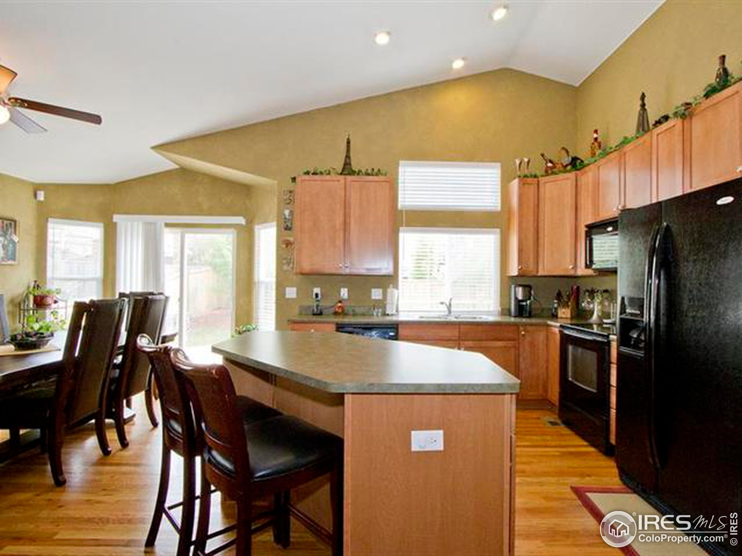 630 Terrace Ave Unit: D