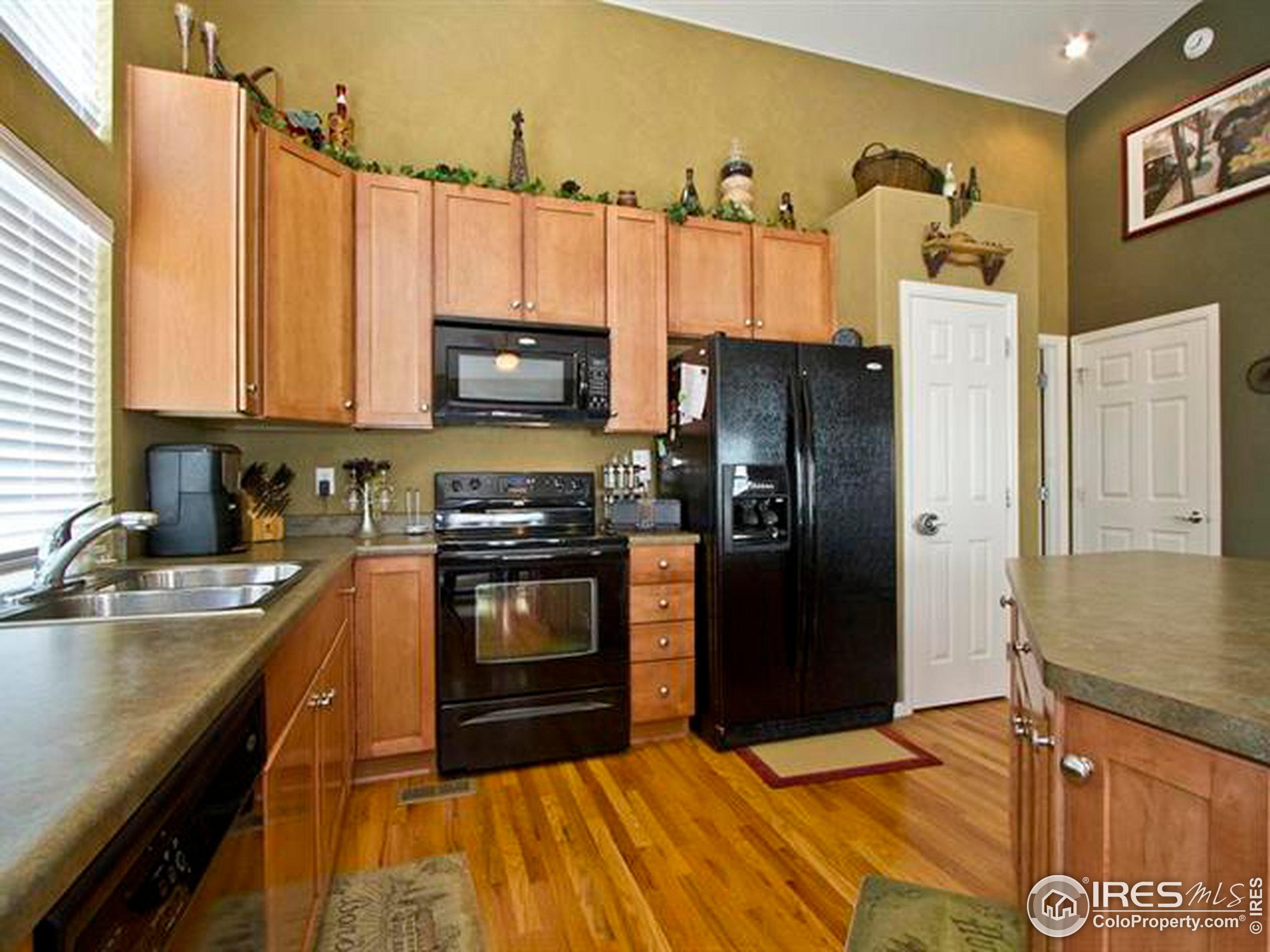 630 Terrace Ave Unit: D