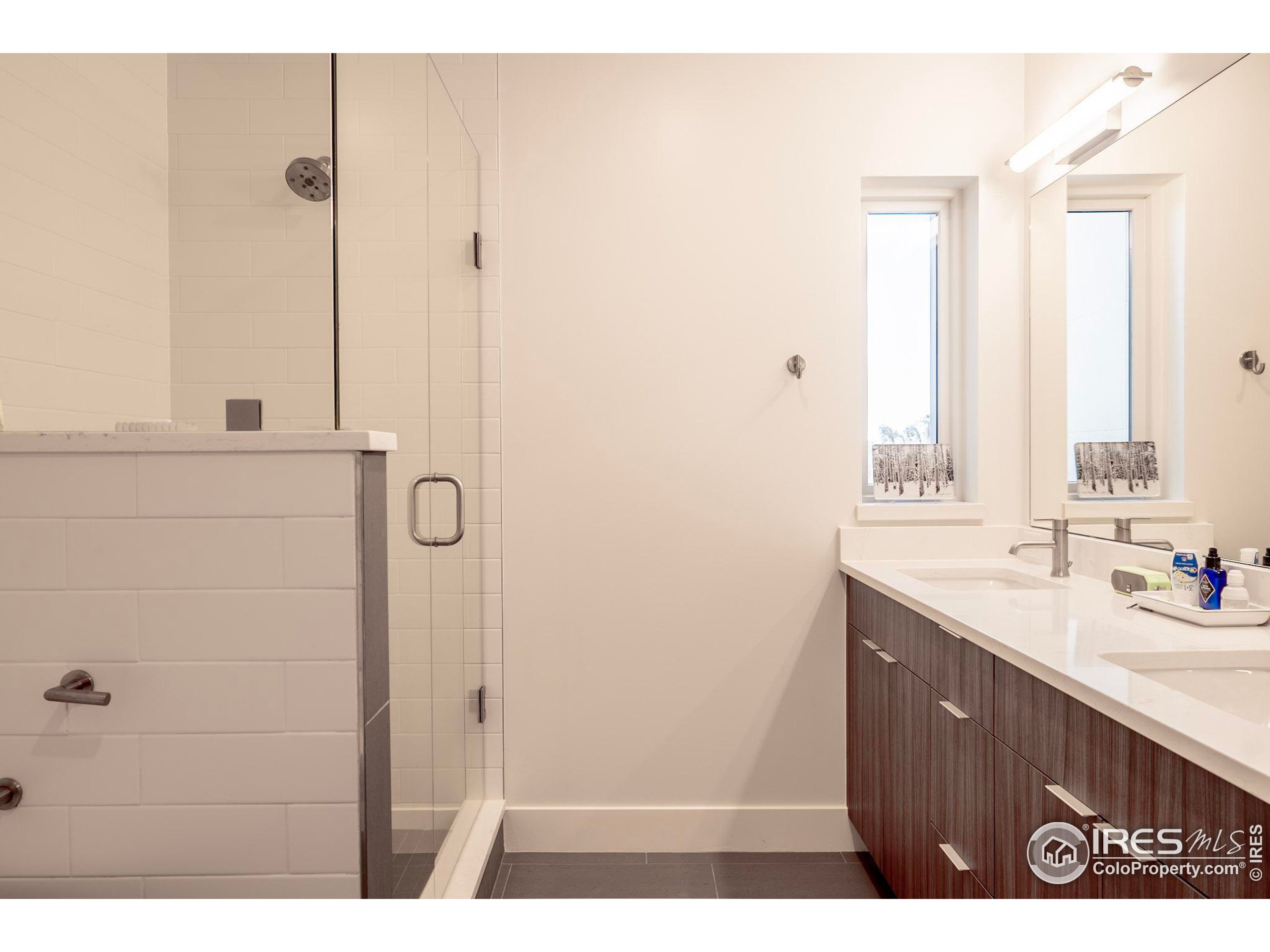 630 Terrace Ave Unit: D