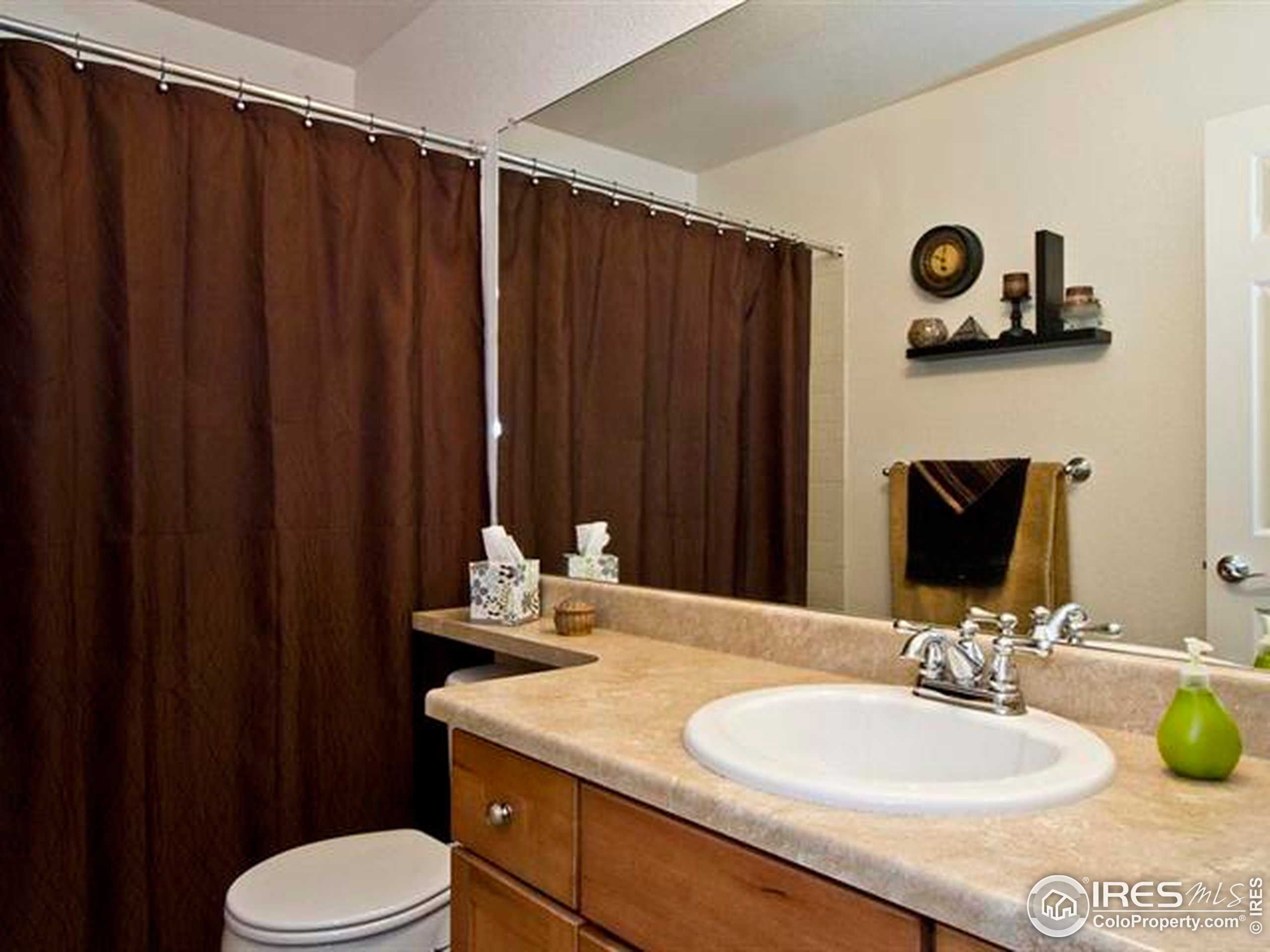 630 Terrace Ave Unit: D