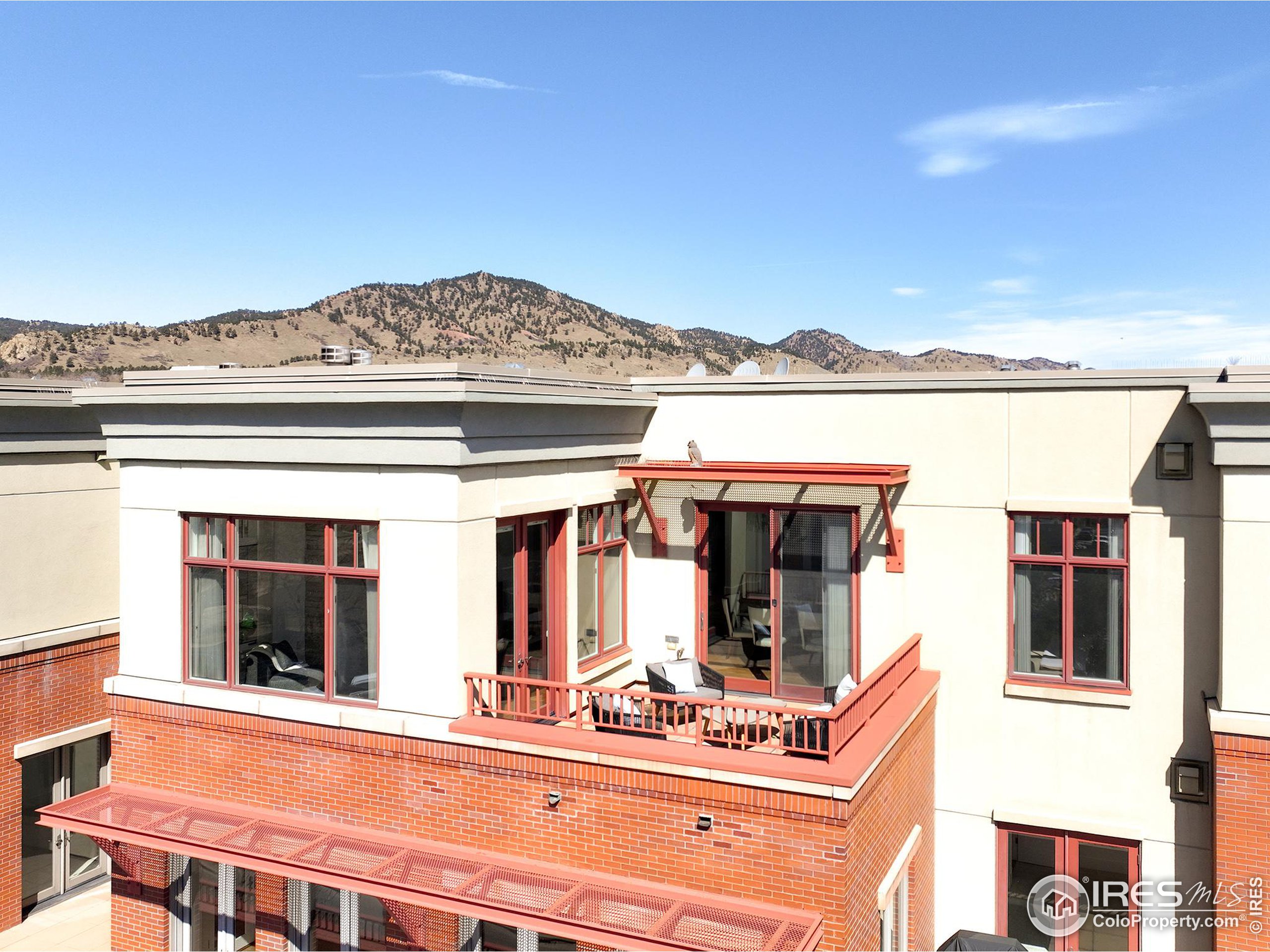 1301 Canyon Blvd 406