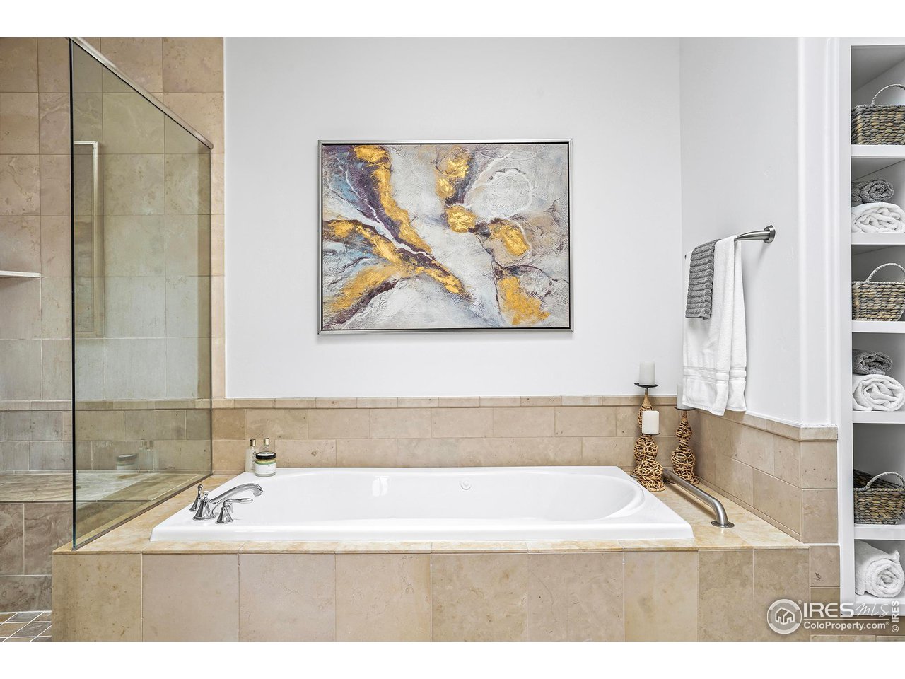 1301 Canyon Blvd 406