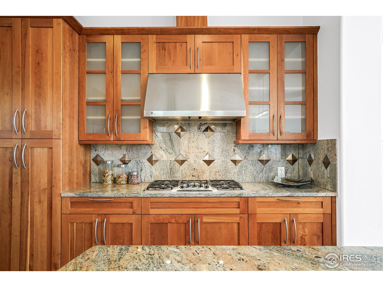 1301 Canyon Blvd 406