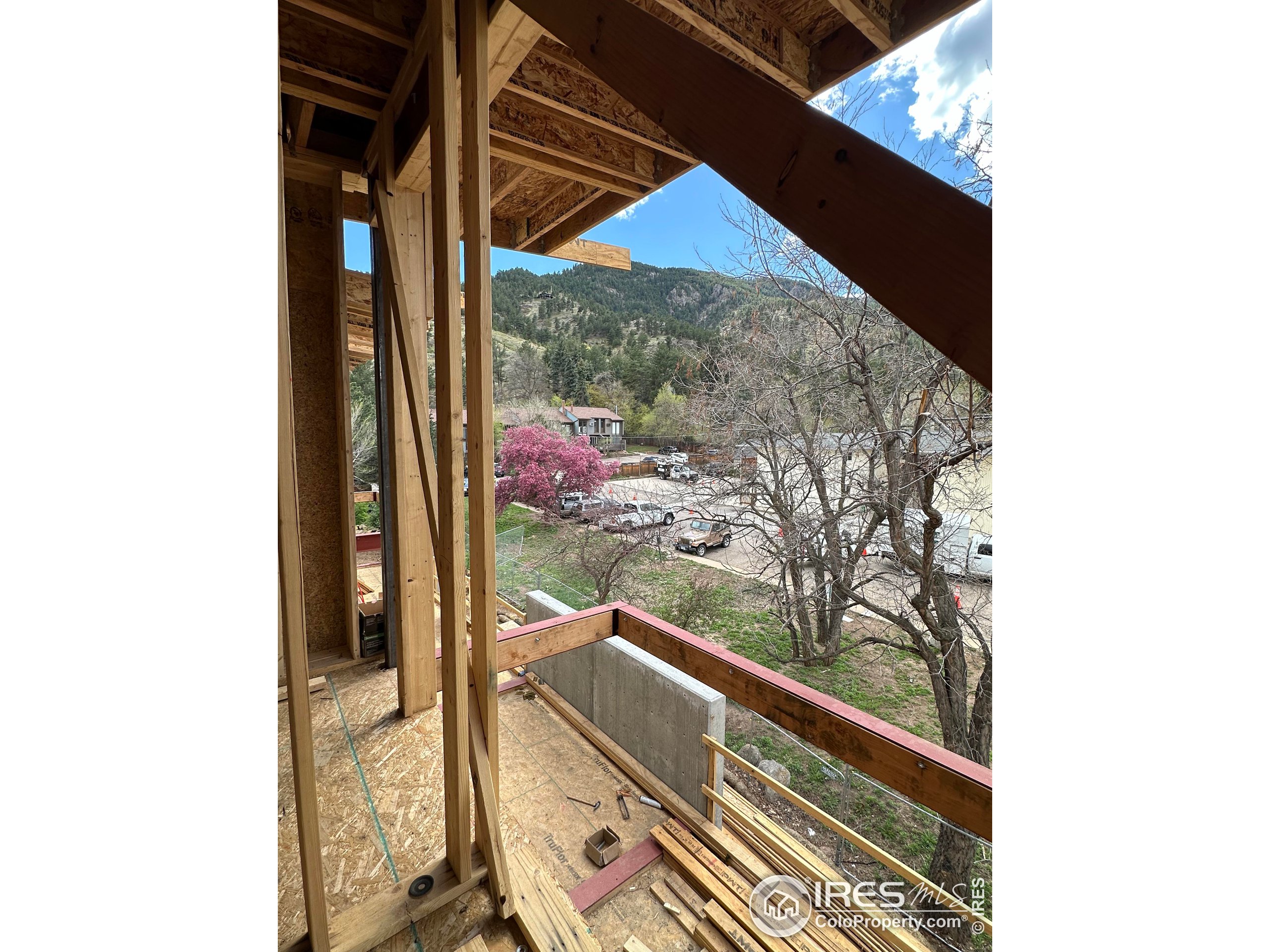 358 Arapahoe Ave A