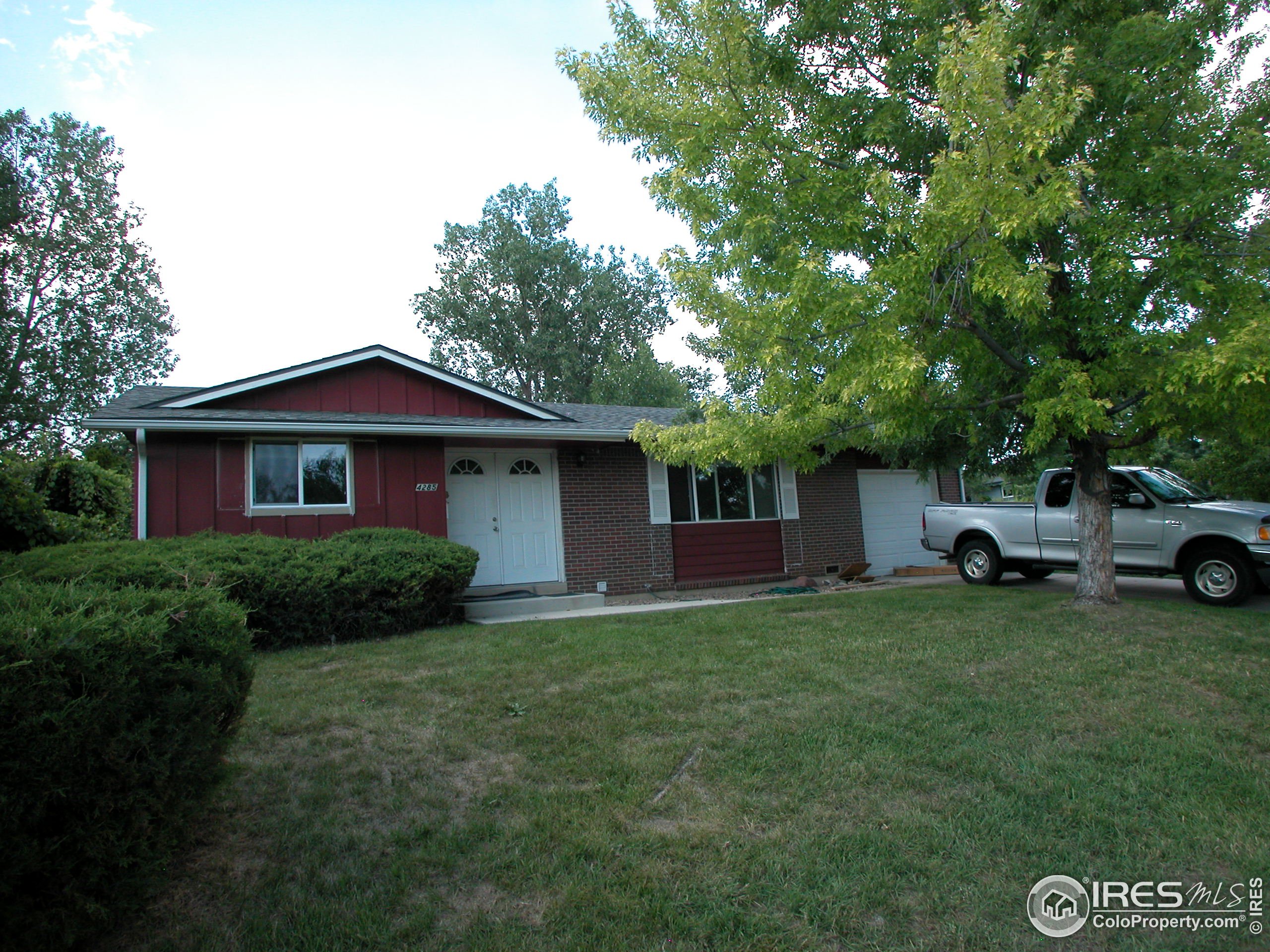 9665 Avocet Ln