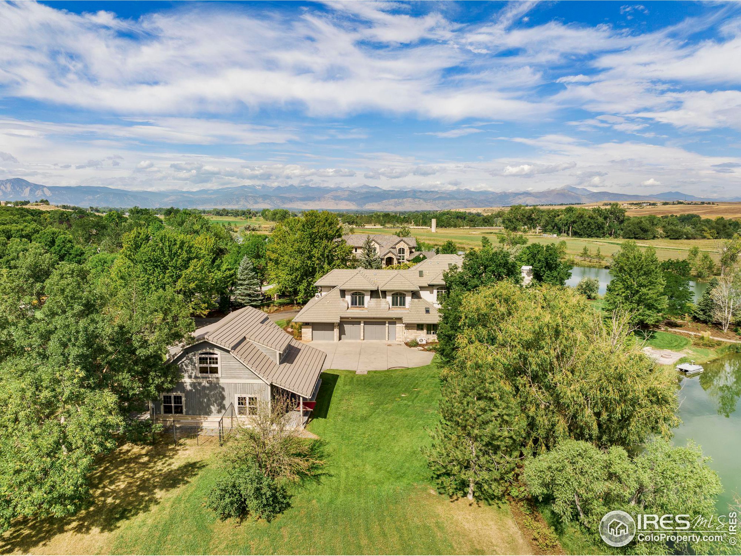 9665 Avocet Ln