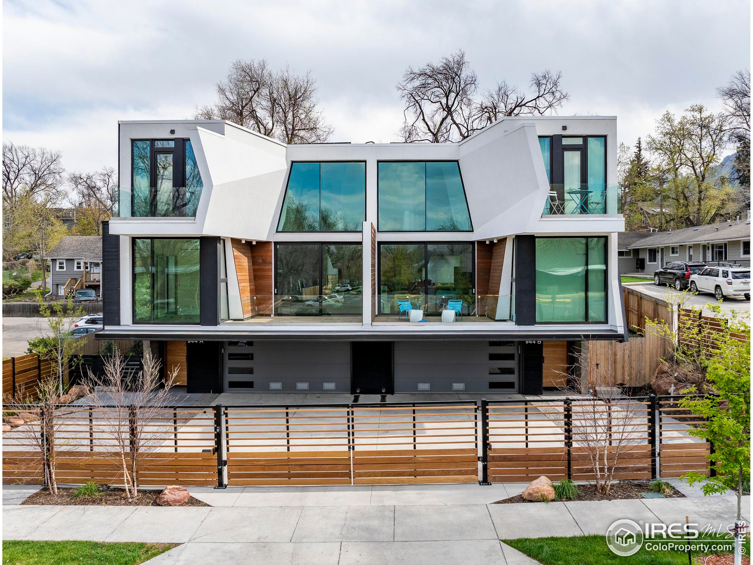 944 Arapahoe Ave B