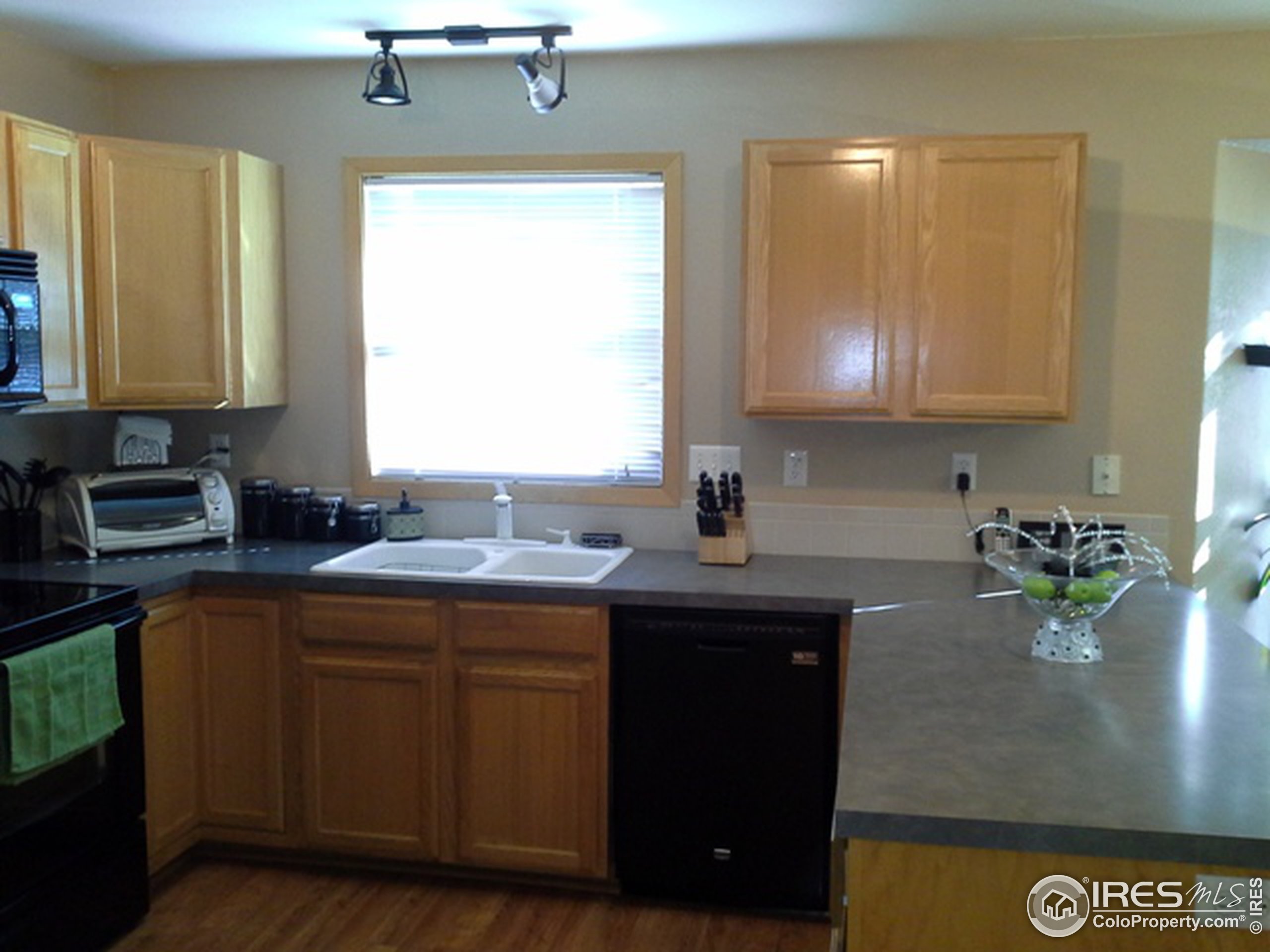 1707 Walnut St 204