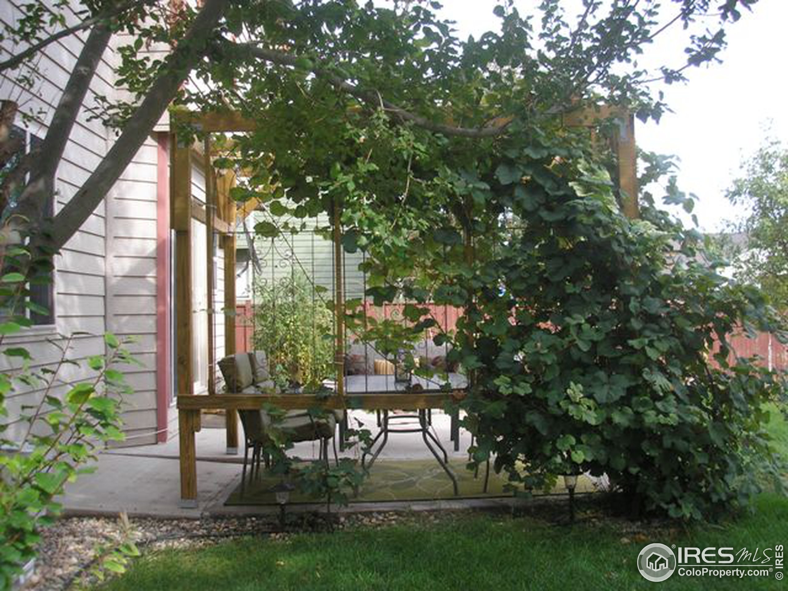 1707 Walnut St 204