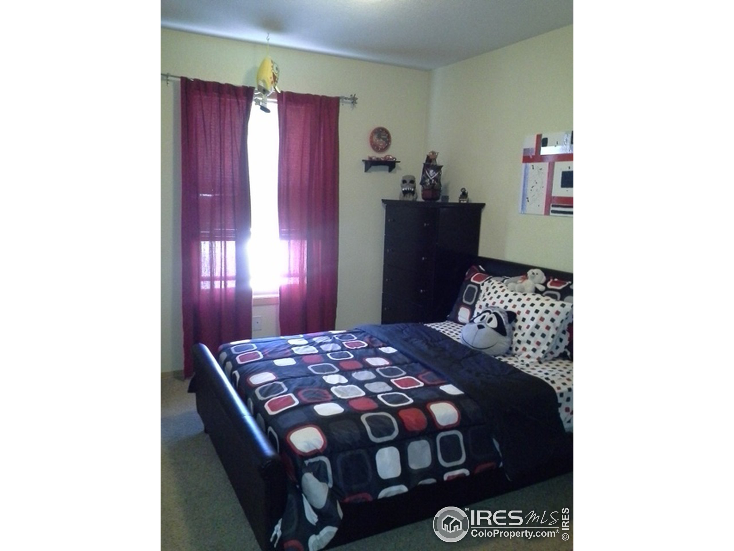 1707 Walnut St 204