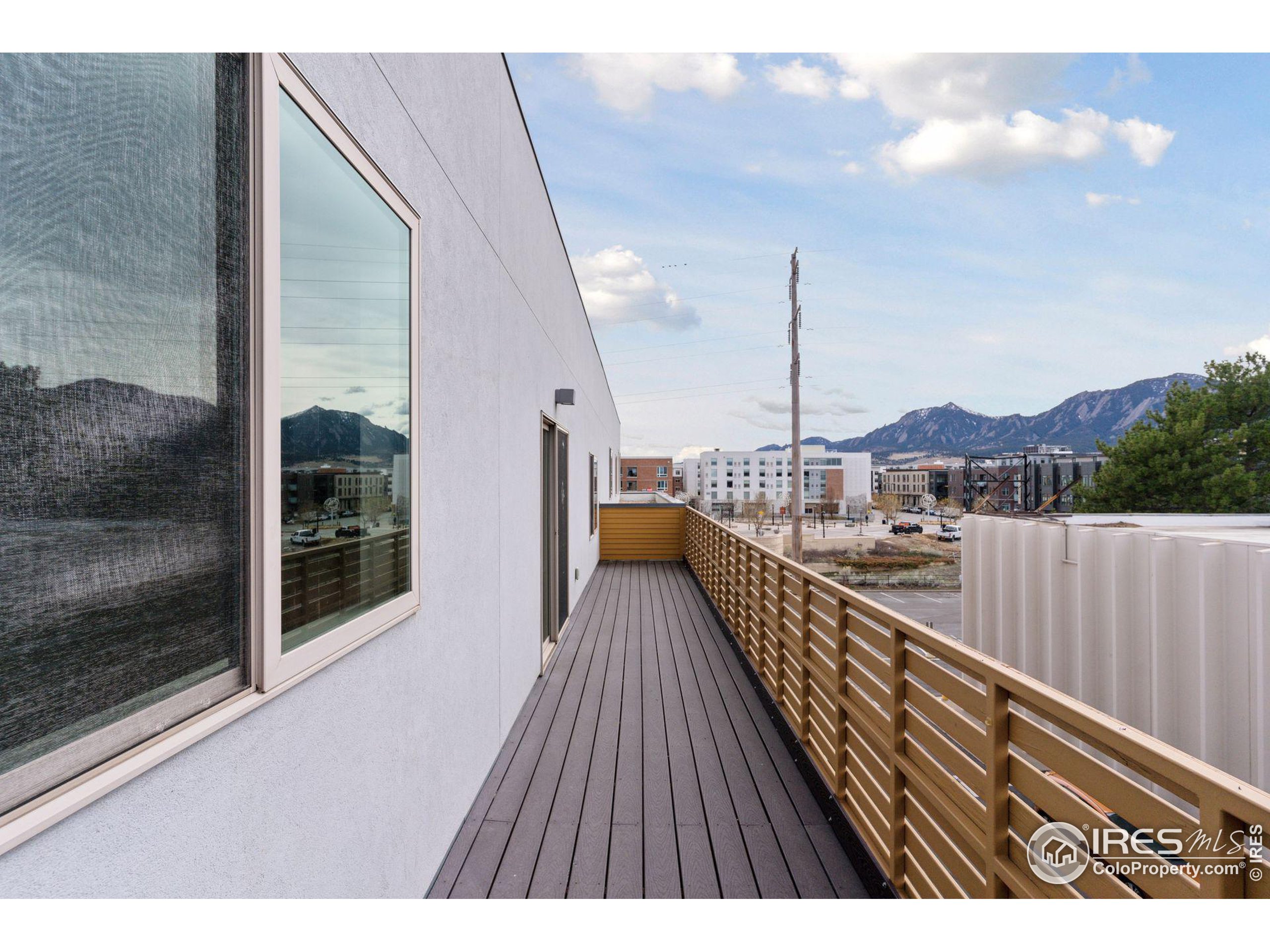 2445 Junction Pl 304