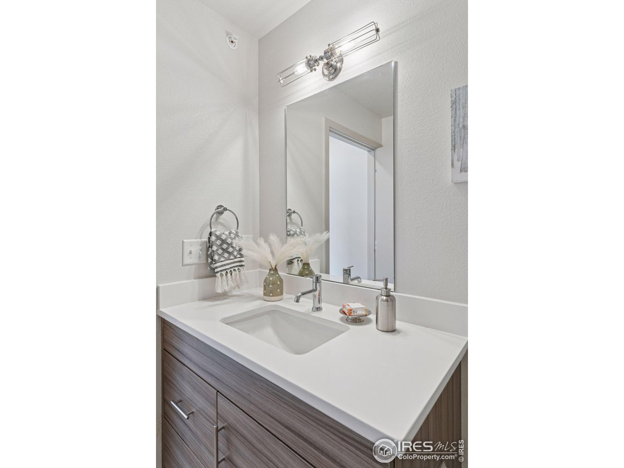 2445 Junction Pl 304